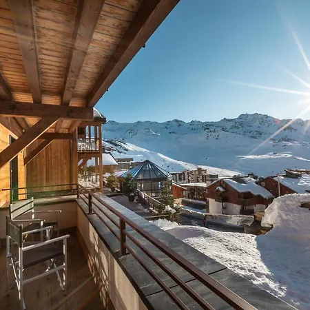 Chalé Orlov By Les Etincelles *