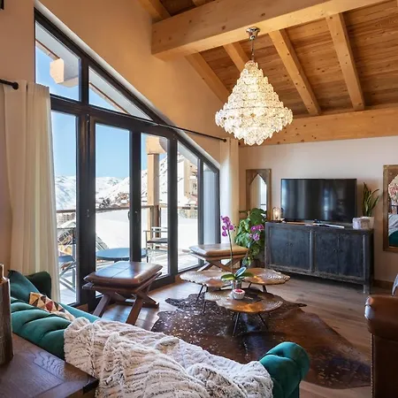 Orlov By Les Etincelles 木屋 *